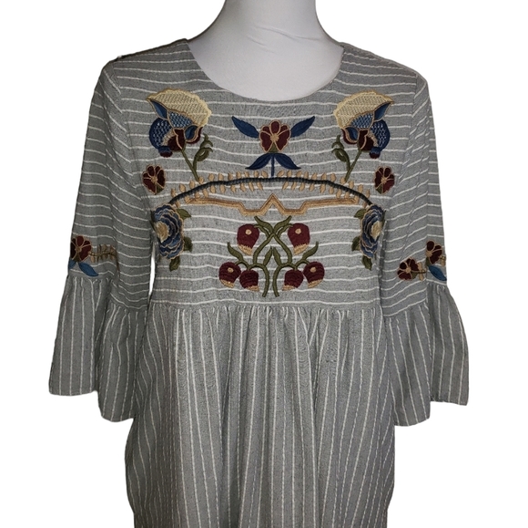 Orange Creek Gray Striped Floral Embroidered Dress Sz Medium Bell Sleeve Cotton - Picture 2 of 14